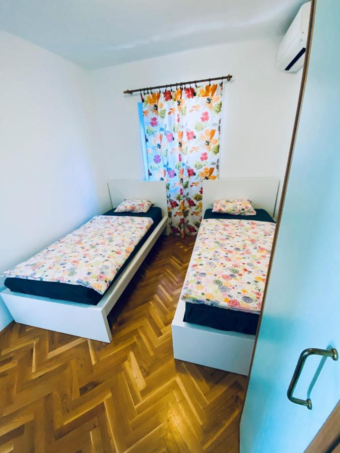 Apartments Matthew & Oscar Порат Екстер'єр фото