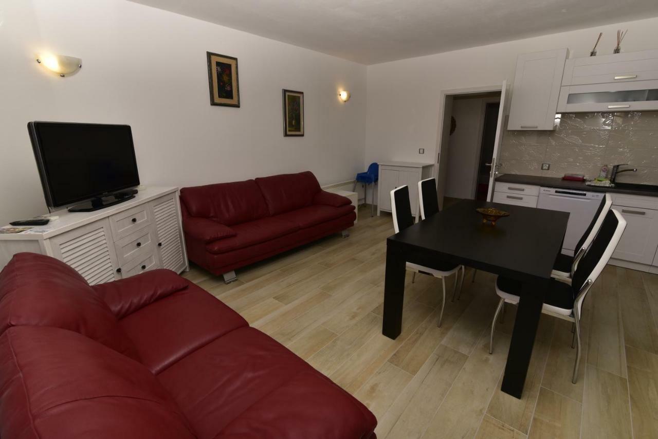 Apartments Matthew & Oscar Порат Екстер'єр фото