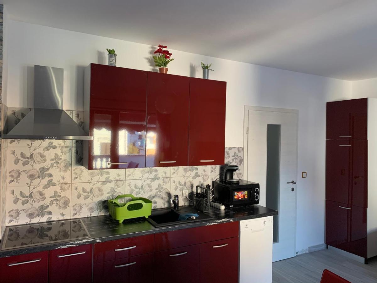 Apartments Matthew & Oscar Порат Екстер'єр фото